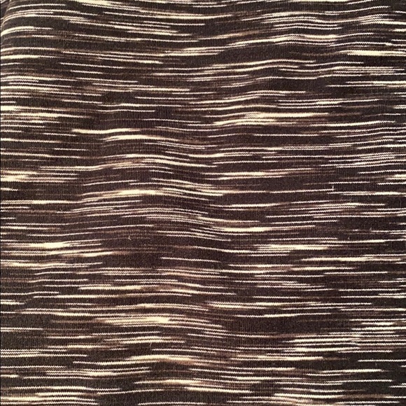 Zella - Picture 3 of 3